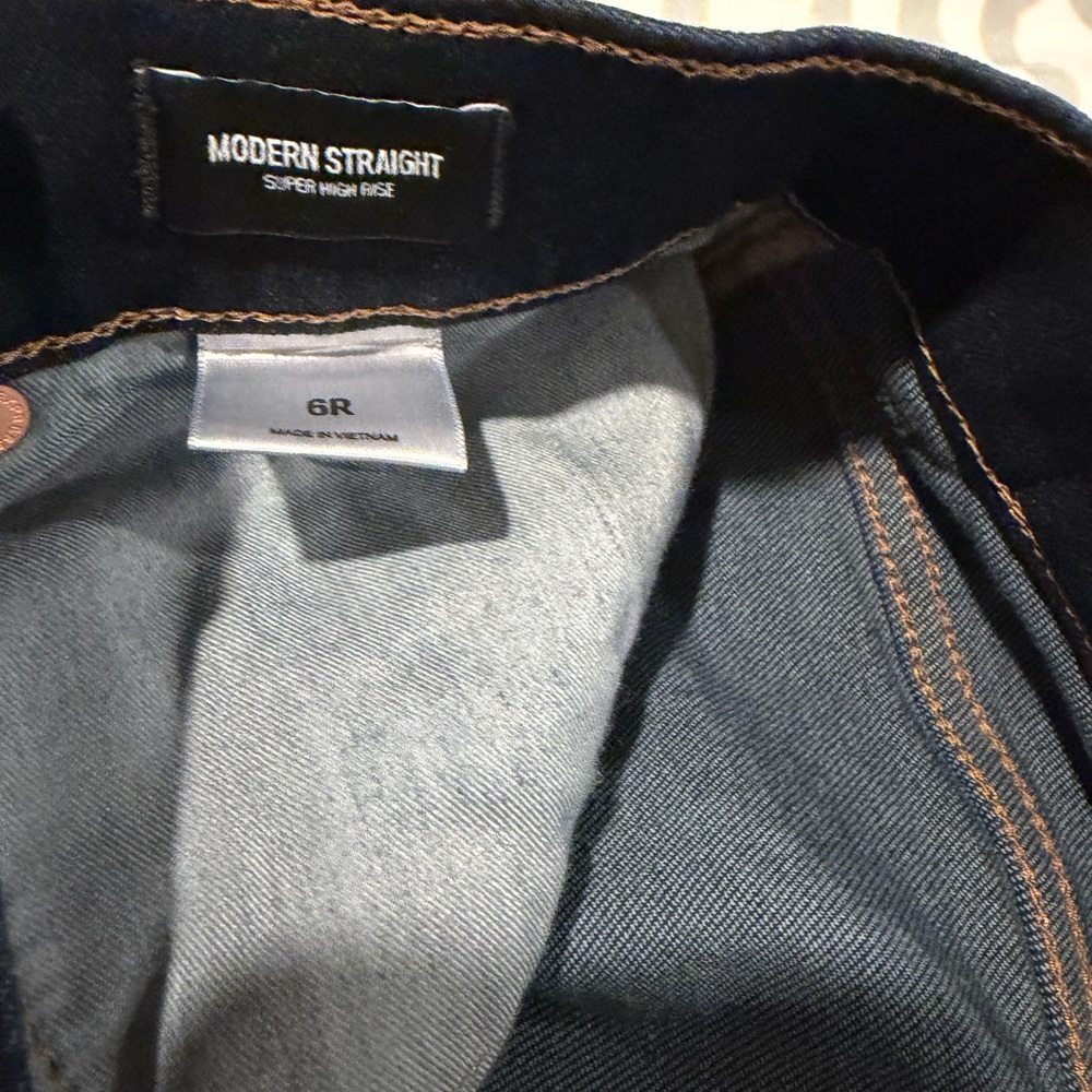 Express Women's Blue Jeans - Picture 5 of 6